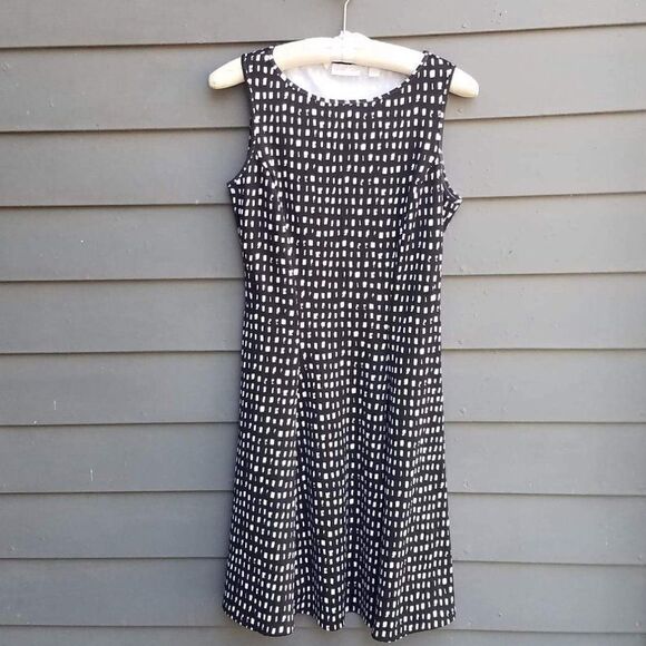 New York Company Black/White Print Fit & Flair Dress Size Medium - Picture 3 of 9